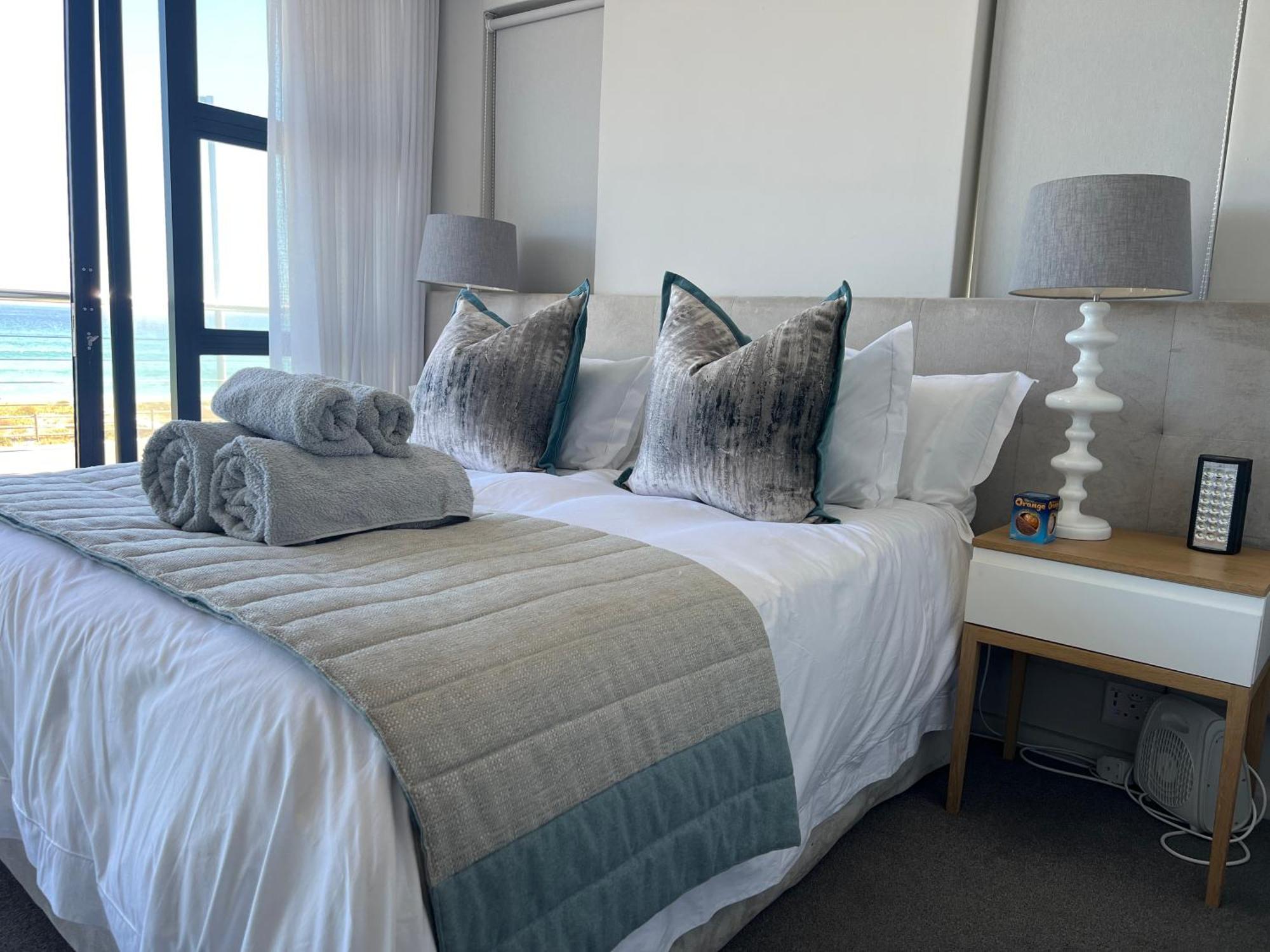 Blouberg Luxury Beachfront Apartment โบลแบร์กสตรานด์ ภายนอก รูปภาพ